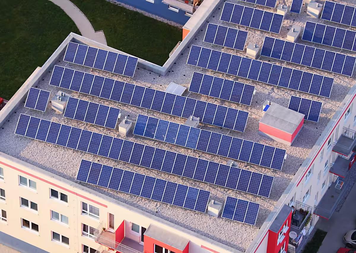 Fotovoltaico per il condominio: guida al risparmio