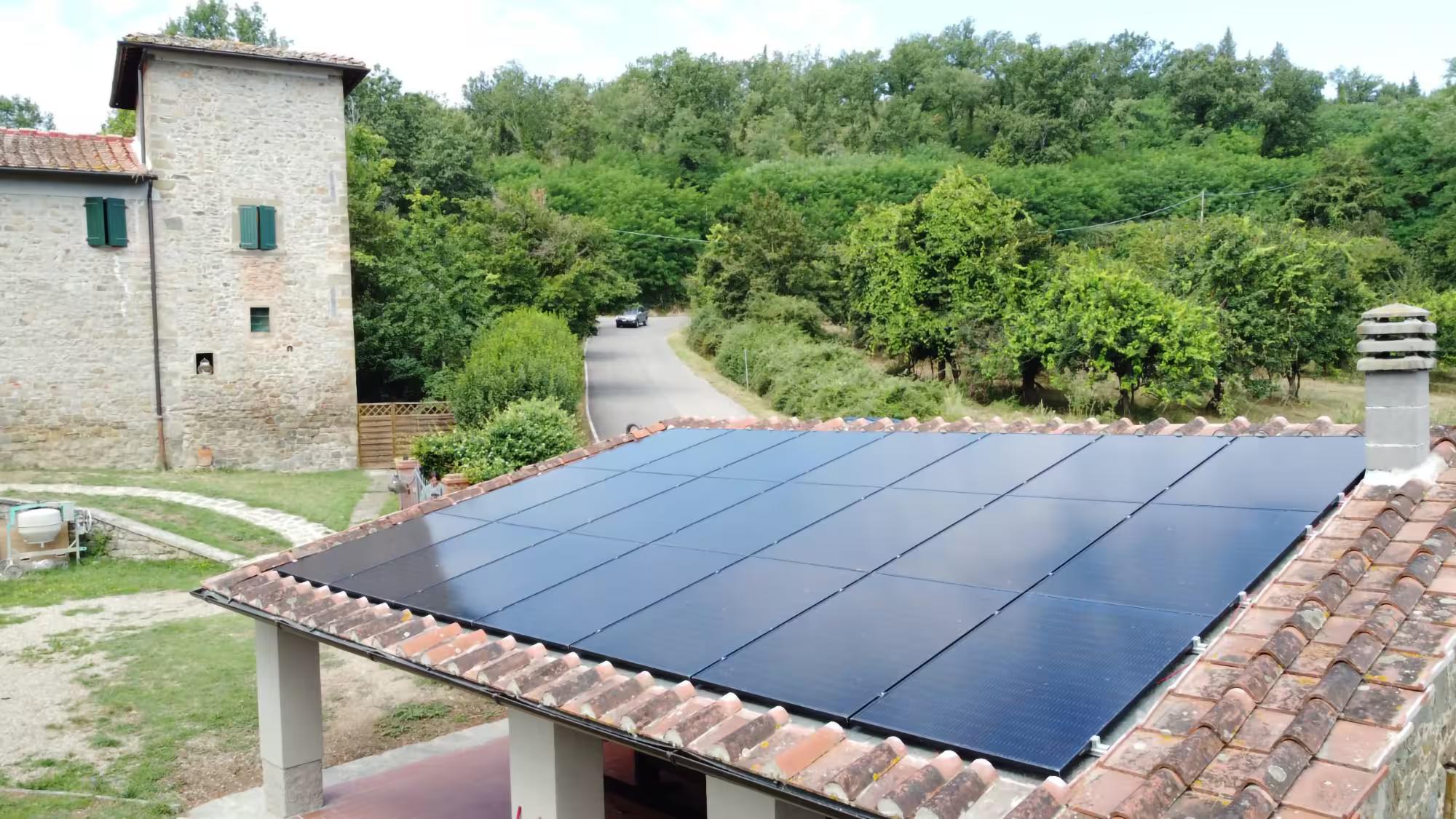 Impianto Fotovoltaico su Dehor